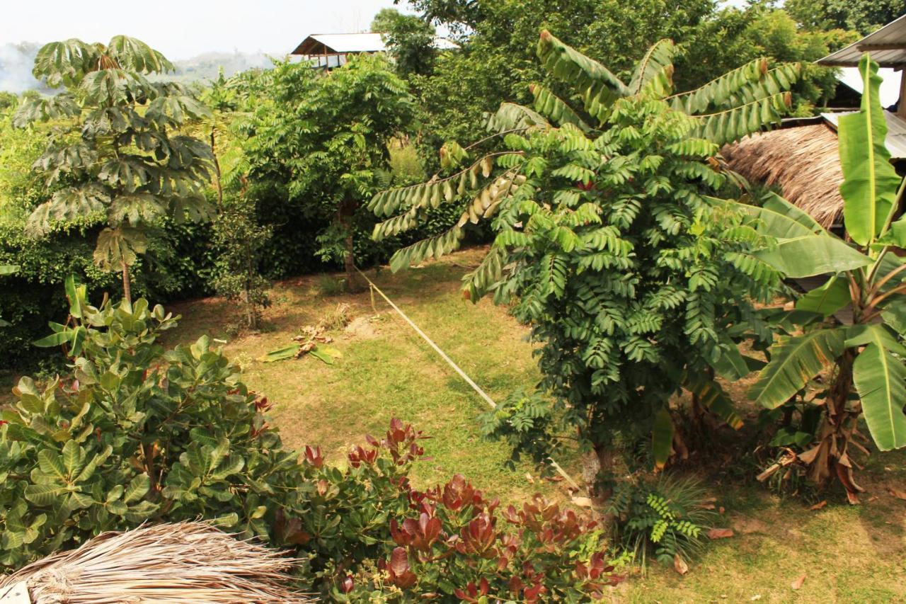 Maracumbo Lodge Mompiche Exteriör bild